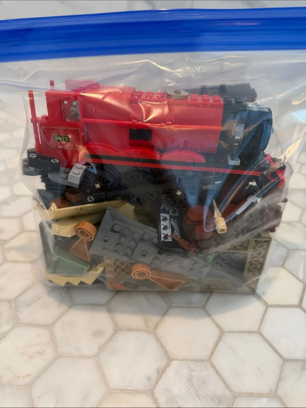 LEGO LOT Miscellaneous Harry Potter Meeting Fluffy & Hogwarts Express Bricks